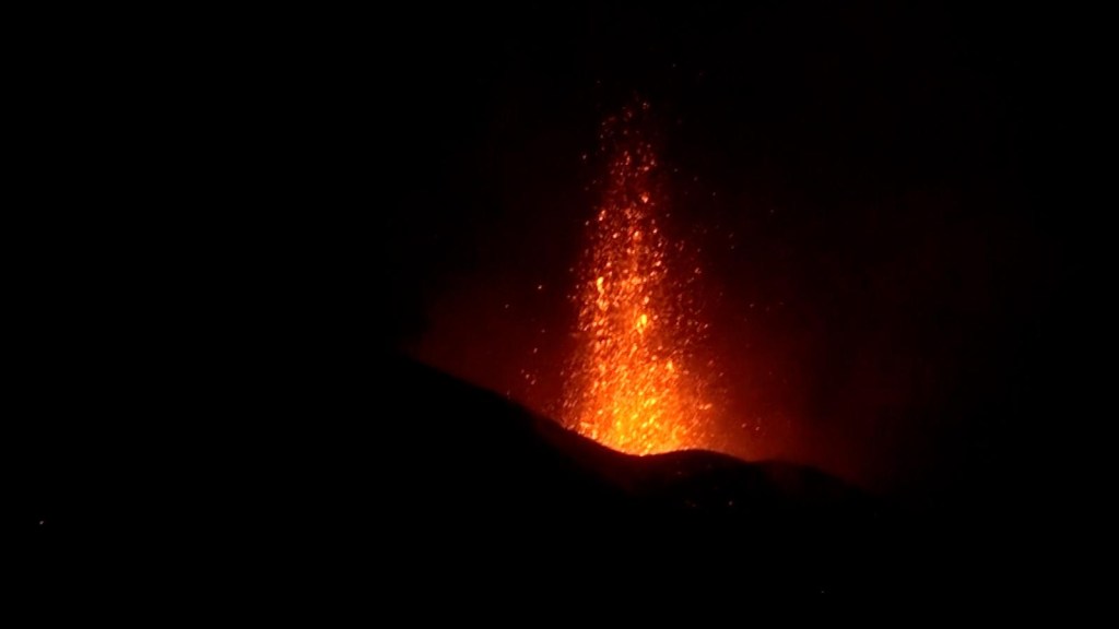 Volcán Pacaya suma 48 horas de actividad continua