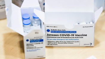 Las dudas de los hispanos sobre las vacunas contra el covid-19