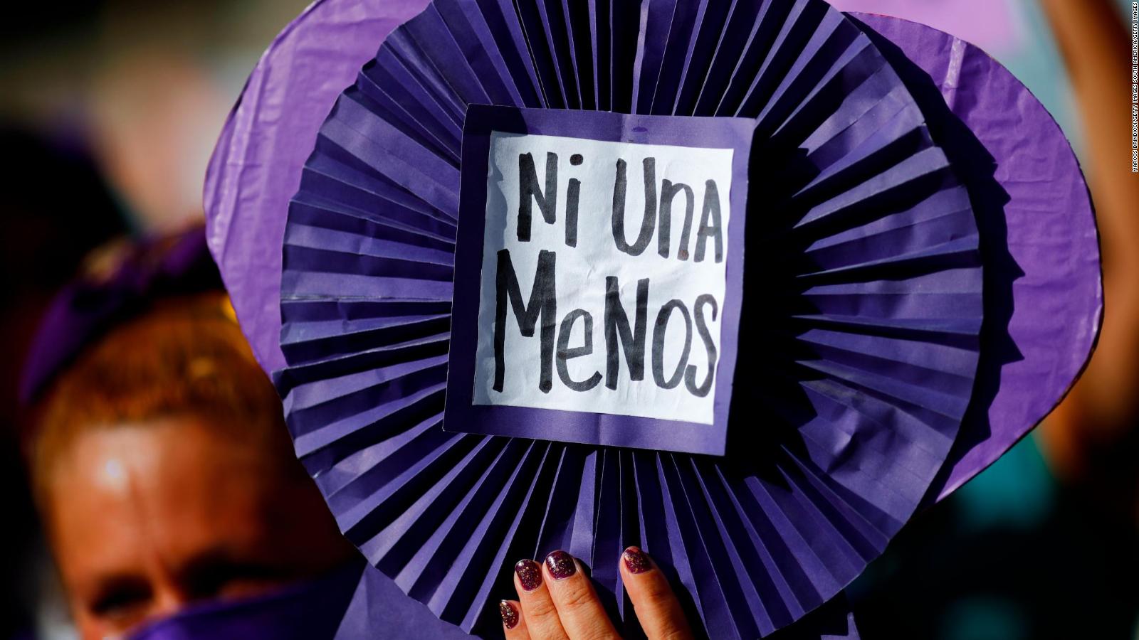 Una nueva ley ordena el acompañamiento de familiares de víctimas de feminicidio