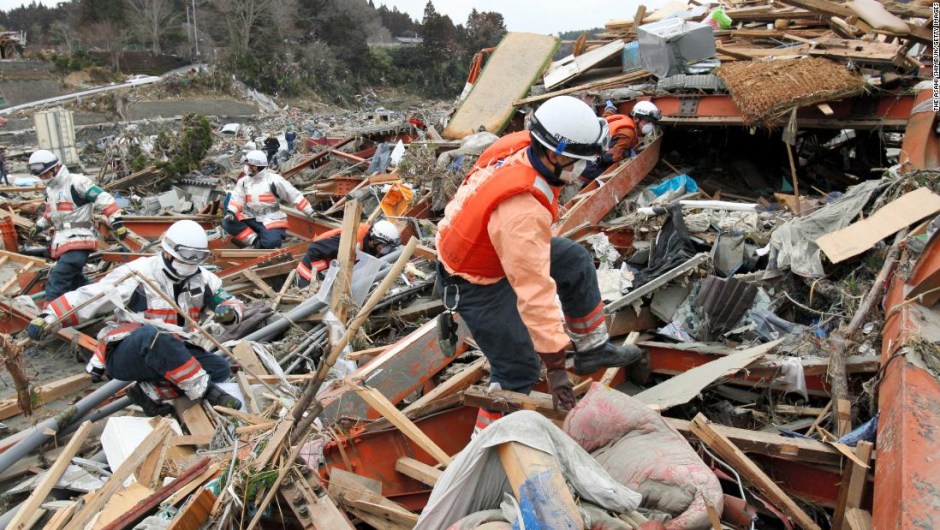 Desastre Tohoku tsunami CNN