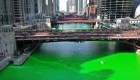 Mira el río verde en Chicago por el Día de San Patricio