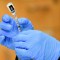 La OMS pide destruir frascos de vacuna de covid-19