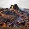 Dron graba río de lava en volcán en erupción en Islandia