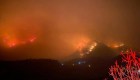 Evacuan a más de mil personas por incendio en Nuevo León