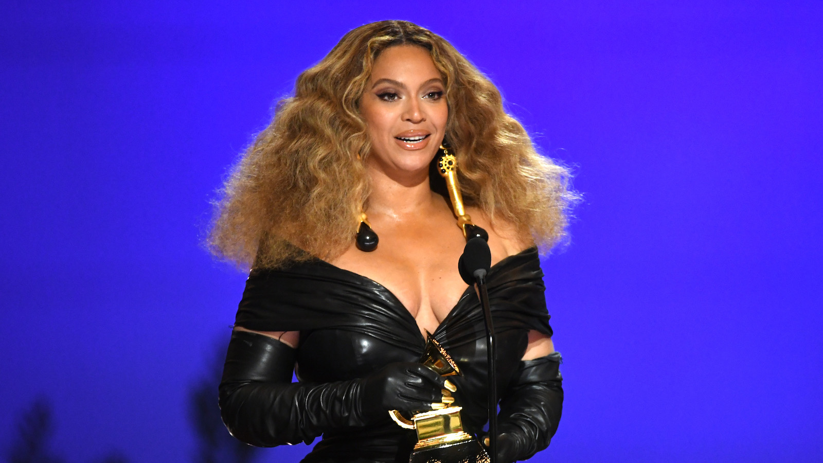 Beyoncé gets married to women with more victories
