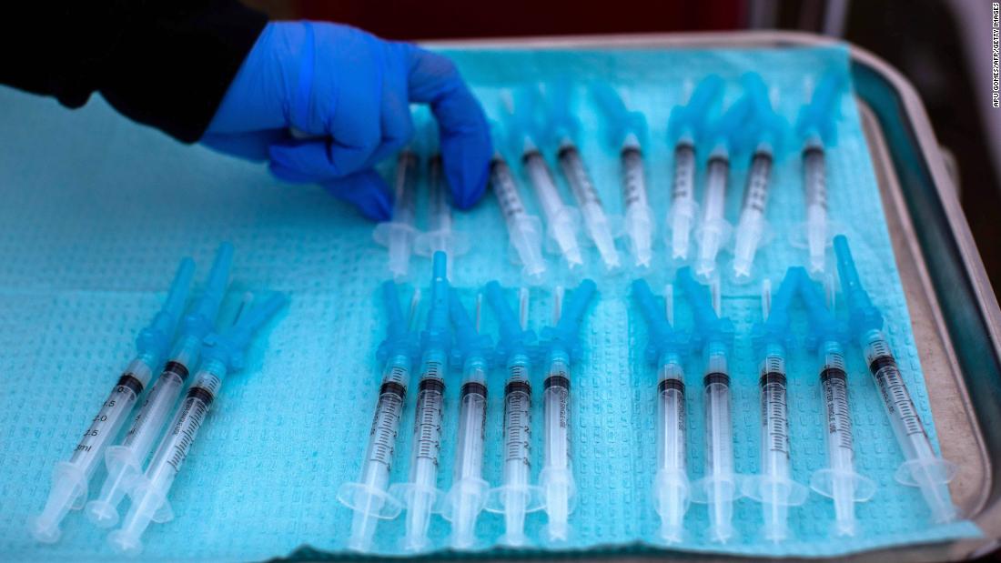 Campaign rusa busca socavar vacunas en EE.UU.