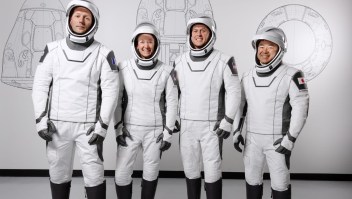 Los astronautas de SpaceX Crew-2 que parte el 22 de abril