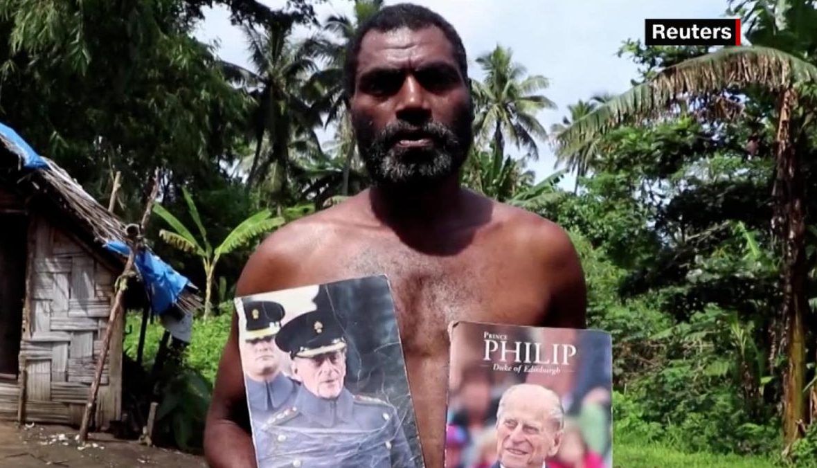 Vanuatu tribute pays homage to Principal Felipe, courtesy of a local profession |  Video