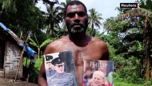 Tribu en una isla rindió homenaje al príncipe Felipe
