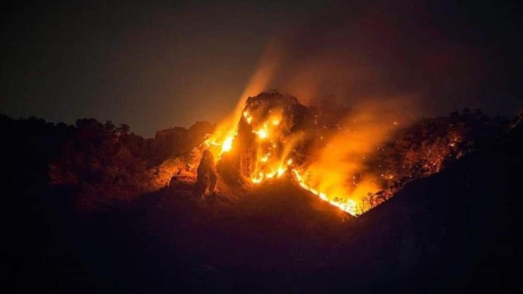 Authorities control 70% of fire in Tepoztlán