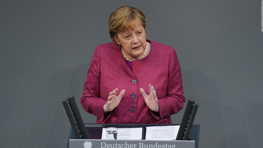 Angela Merkel recibe primera vacuna contra el covid-19
