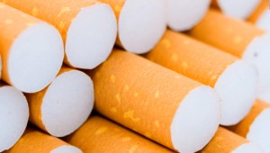 cigarrillo mentolado Se hunden las acciones de fabricante de cigarrillos