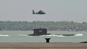 Desaparece submarino en Indonesia