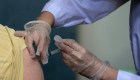 EE.UU., ante el desafío de vacunar a los indecisos