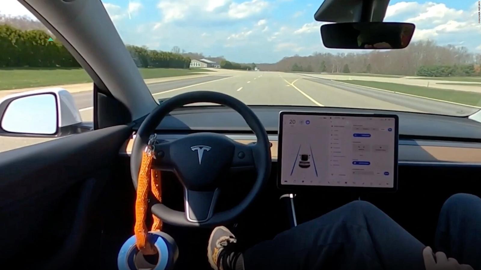 ¿Se puede engañar al autopiloto de Tesla?