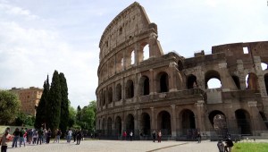 El Coliseo de Roma reabre al público