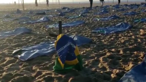 400 bolsas para cadáveres en la playa de Copacabana