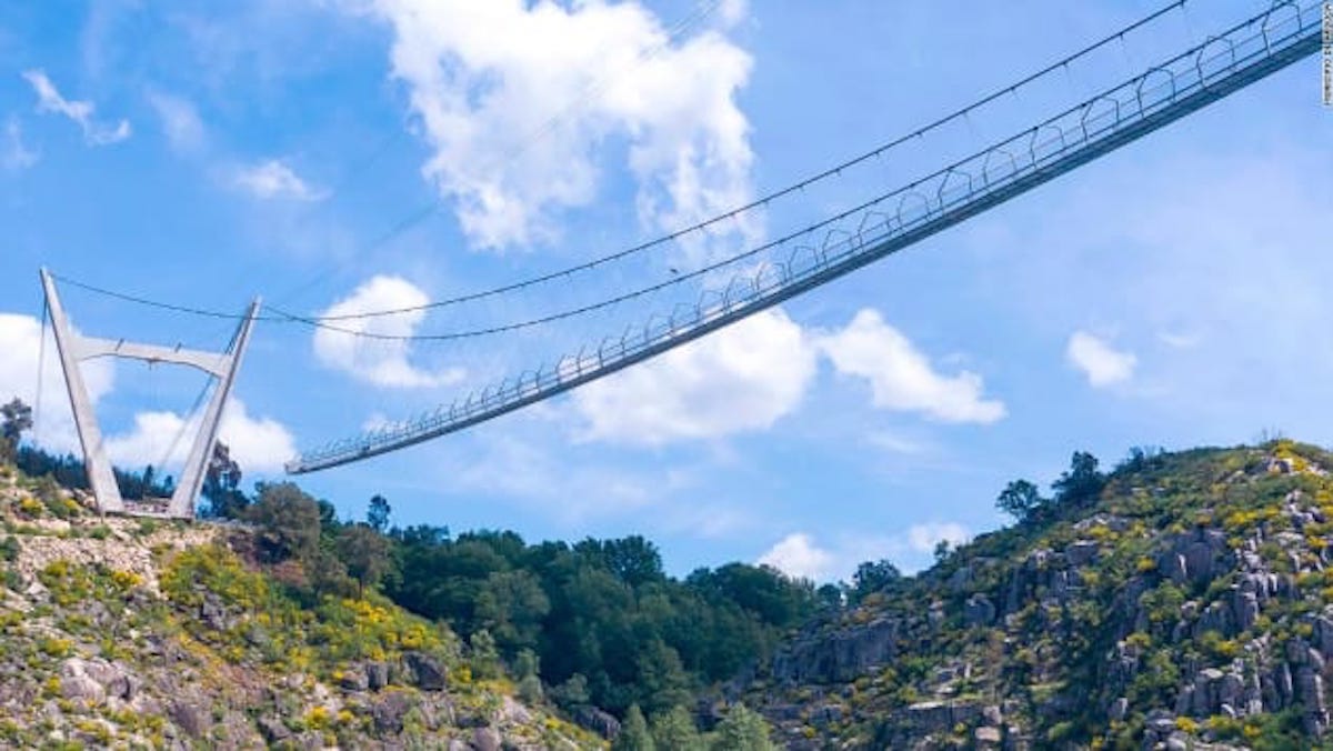 Apoyarse Pasteles Aplaudir Portugal abre el puente colgante peatonal más largo del mundo