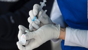 Estados Unidos puede llegar pronto a un punto de inflexión en la demanda de la vacuna de covid-19. ¿Por qué es preocupante?