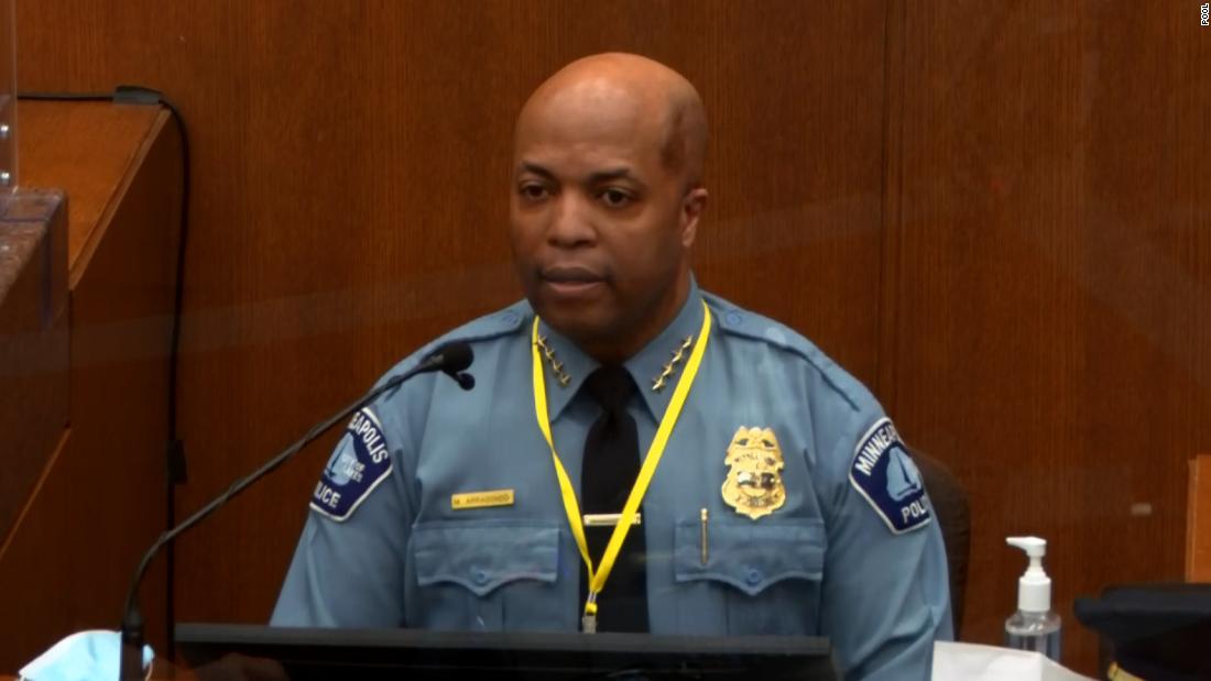 El jefe de la policía de Minneapolis dice que las acciones de Derek Chauvin fueron 'de ninguna manera o forma' adecuadas