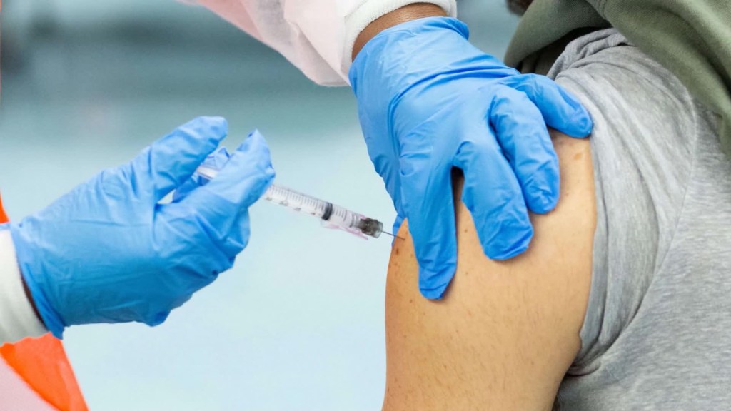 Adultos en todo EE.UU. podrán vacunarse desde el 19 de abril