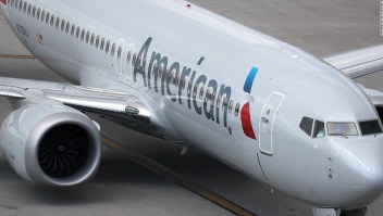 American Airlines sobrecargo
