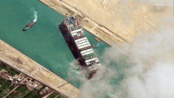 Comienza la ampliación del Canal de Suez