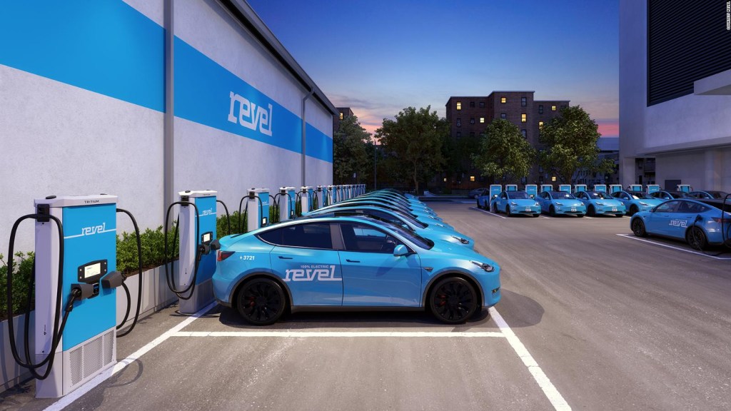 Revel lanza app de transporte solo con autos eléctricos