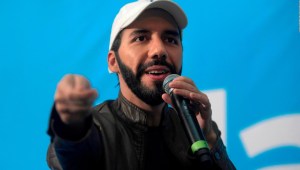 El Salvador: Portillo critica a Bukele por destituciones
