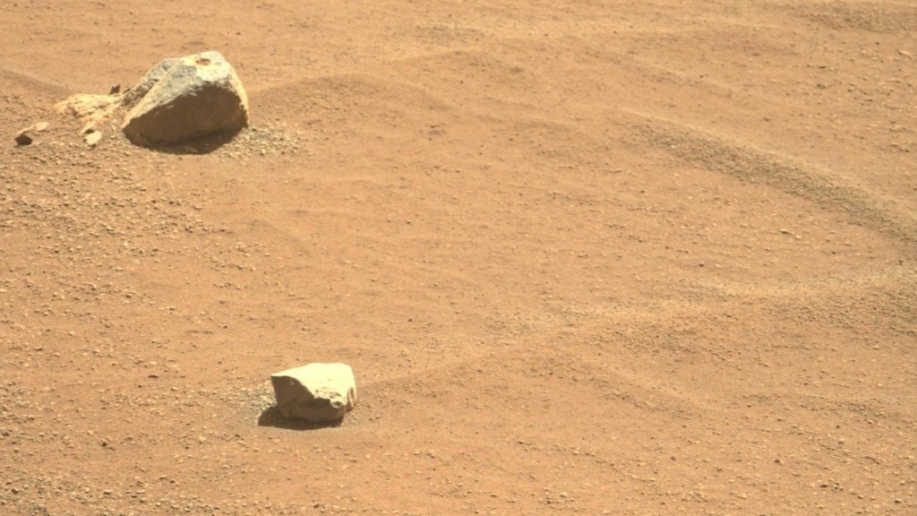 Minimalism in the best image of the week on Mars