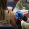 Argentinos viajan a Miami para vacunarse contra covid-19