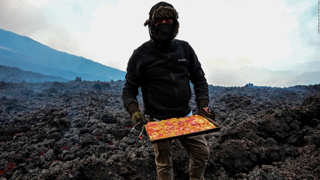 Is it dangerous to cook in a volcano?  Experts respond