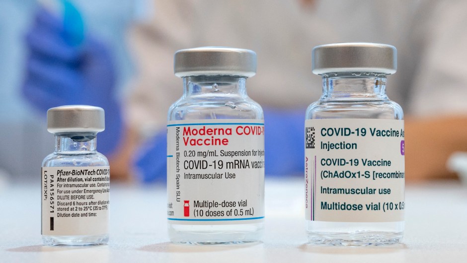 vacunas covid-19 combinacion getty