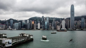 Banqueros ahora pueden evadir cuarentena en Hong Kong