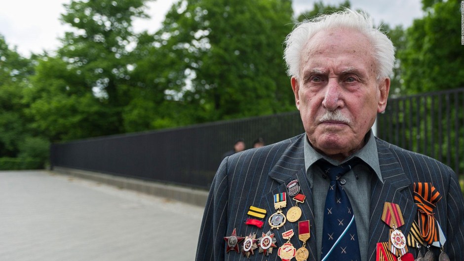 David Dushman, Auschwitz's last living liberator, dies at 98