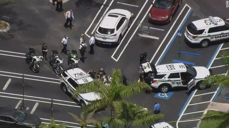 Shooting at a Publix in Florida kills at least Three, including Shooter