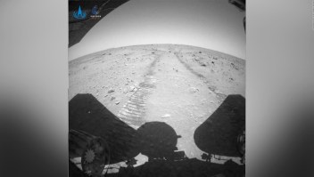 China divulga videos de su rover en Marte