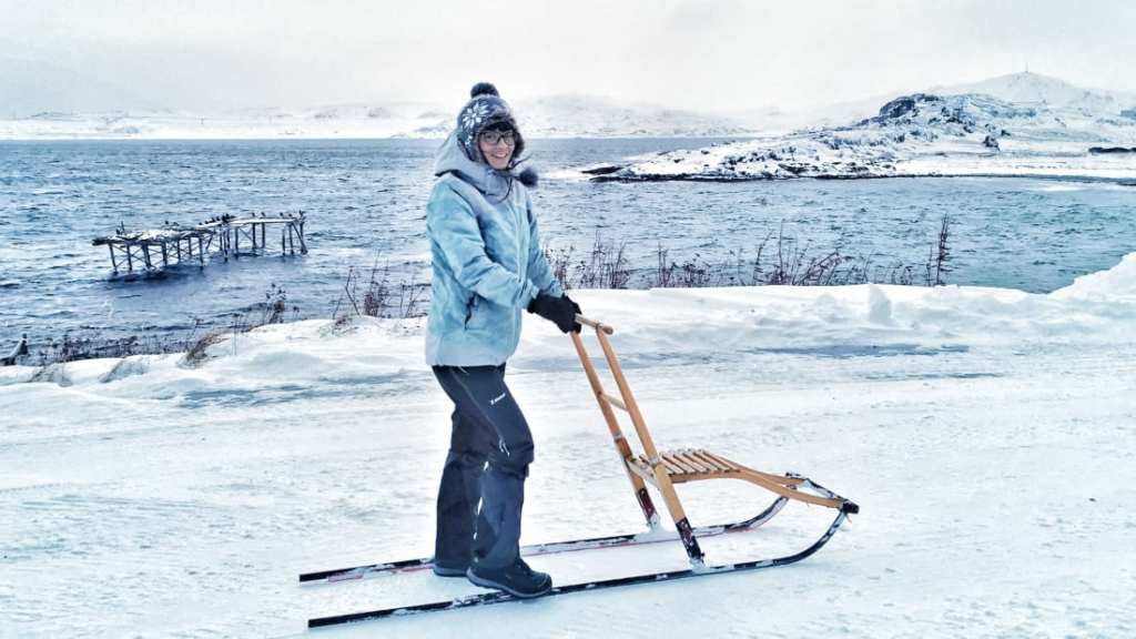   La mujer que pasó la cuarentena sola en el Ártico  New-Life-Miozzo-got-to-learn-how-locals-get-around.-