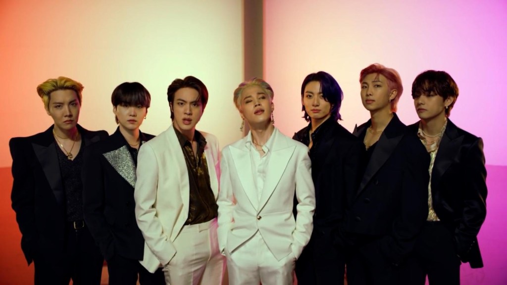 BTS se une a la pasarela de Louis Vuitton! – Haahil de Radio Turquesa