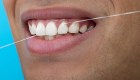 ¿Por qué usar hilo dental protege tu salud mental?