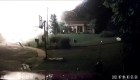 Enorme explosión de una casa grabada en video