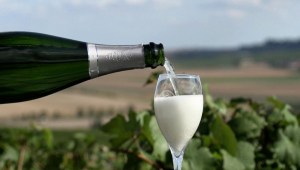 Francia y Rusia emprenden "espumosa guerra" por champán