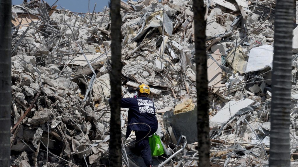 Derrumbe del edificio en Miami deja ya 90 muertos
