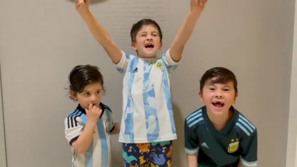 Hijos de Lionel Messi alentaron a su padre en tierno video