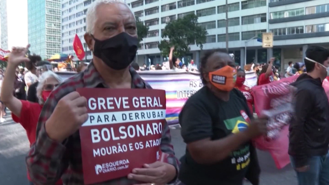 Desaprobación de Bolsonaro llega a niveles máximos