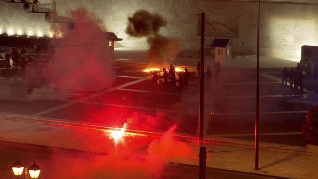 Disturbios en Francia por rechazo a pase verde