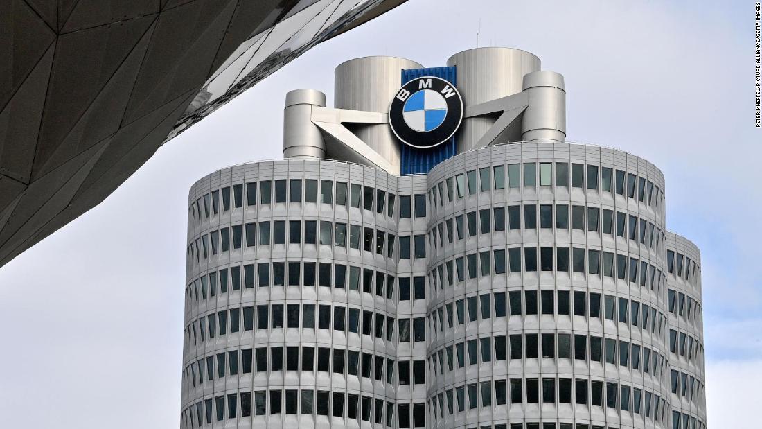  Comisión Europea multa a BMW y Volkswagen por 