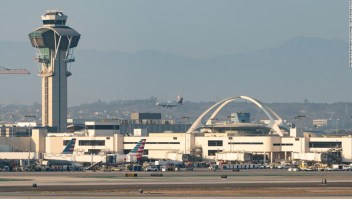 Hombre mochila jetpack Los Ángeles