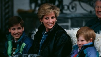 Princesa Diana y sus hijos en 1993