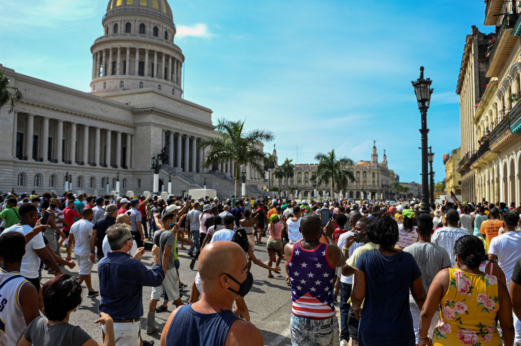 Miles de manifestantes protestaron en Cuba en julio de 2021